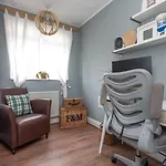 Modern 3B Home With Garden In Eltham, London