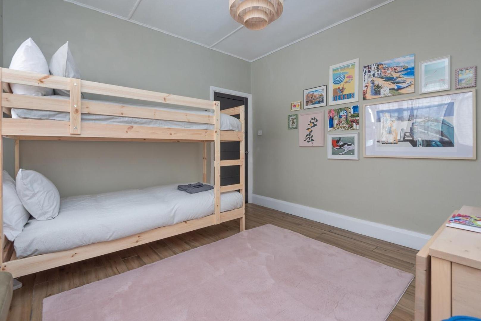 Modern 3b With Garden In Eltham, Casa vacanze *
